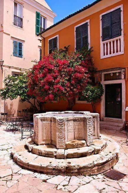 Venetian Well Cozy Apartment Corfu Old Town Buitenkant foto