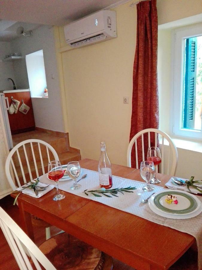Venetian Well Cozy Apartment Corfu Old Town Buitenkant foto