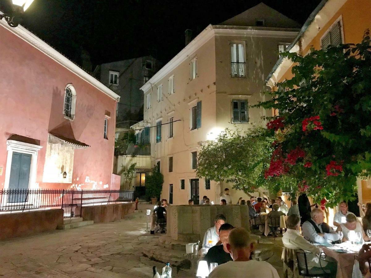 Venetian Well Cozy Apartment Corfu Old Town Buitenkant foto